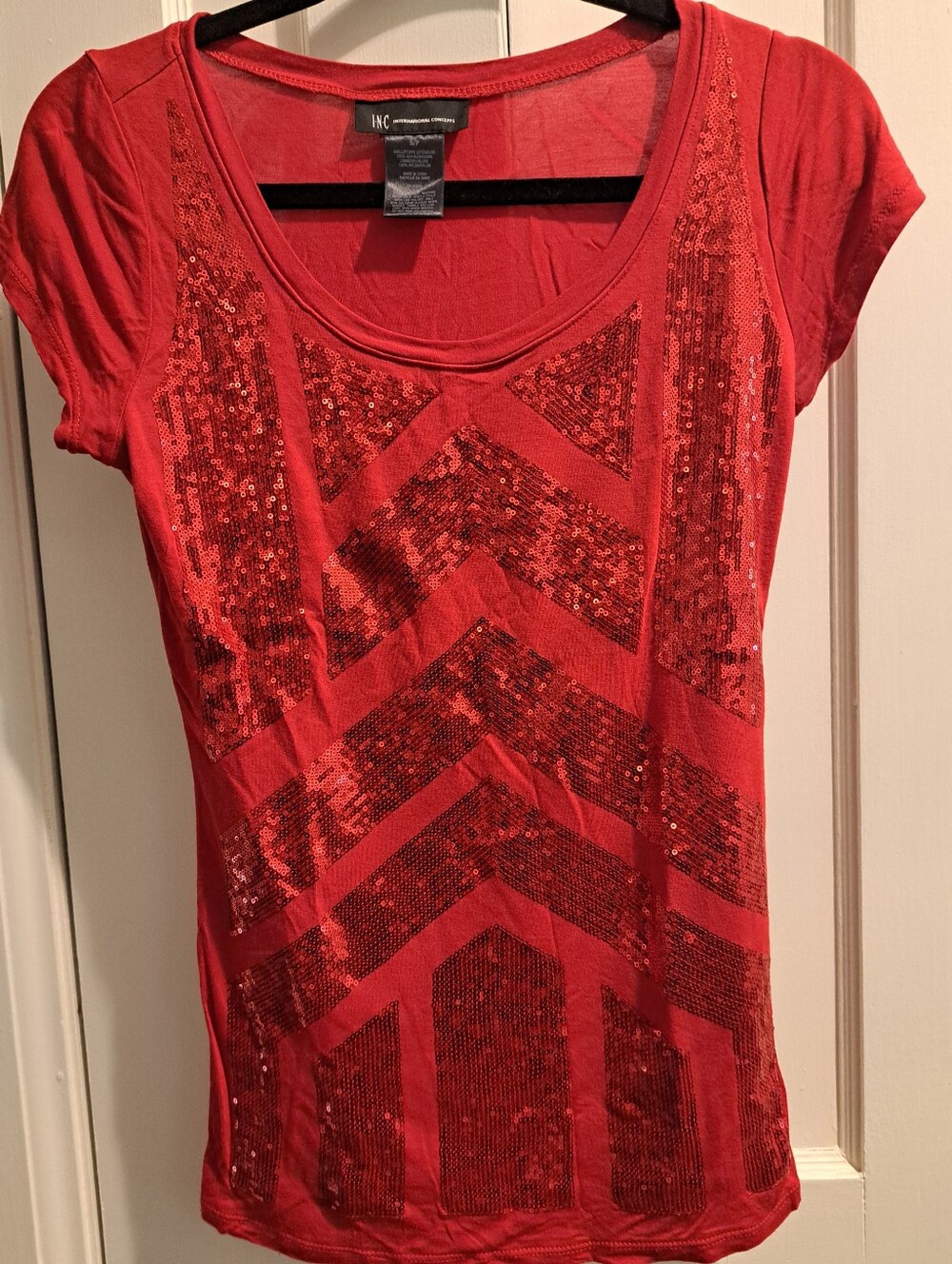 Women's INC International Concepts Red Short Sleeve Sequin Chevron Tee